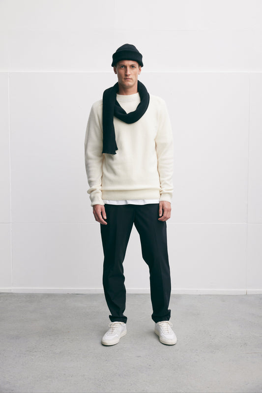 Round Neck Knit