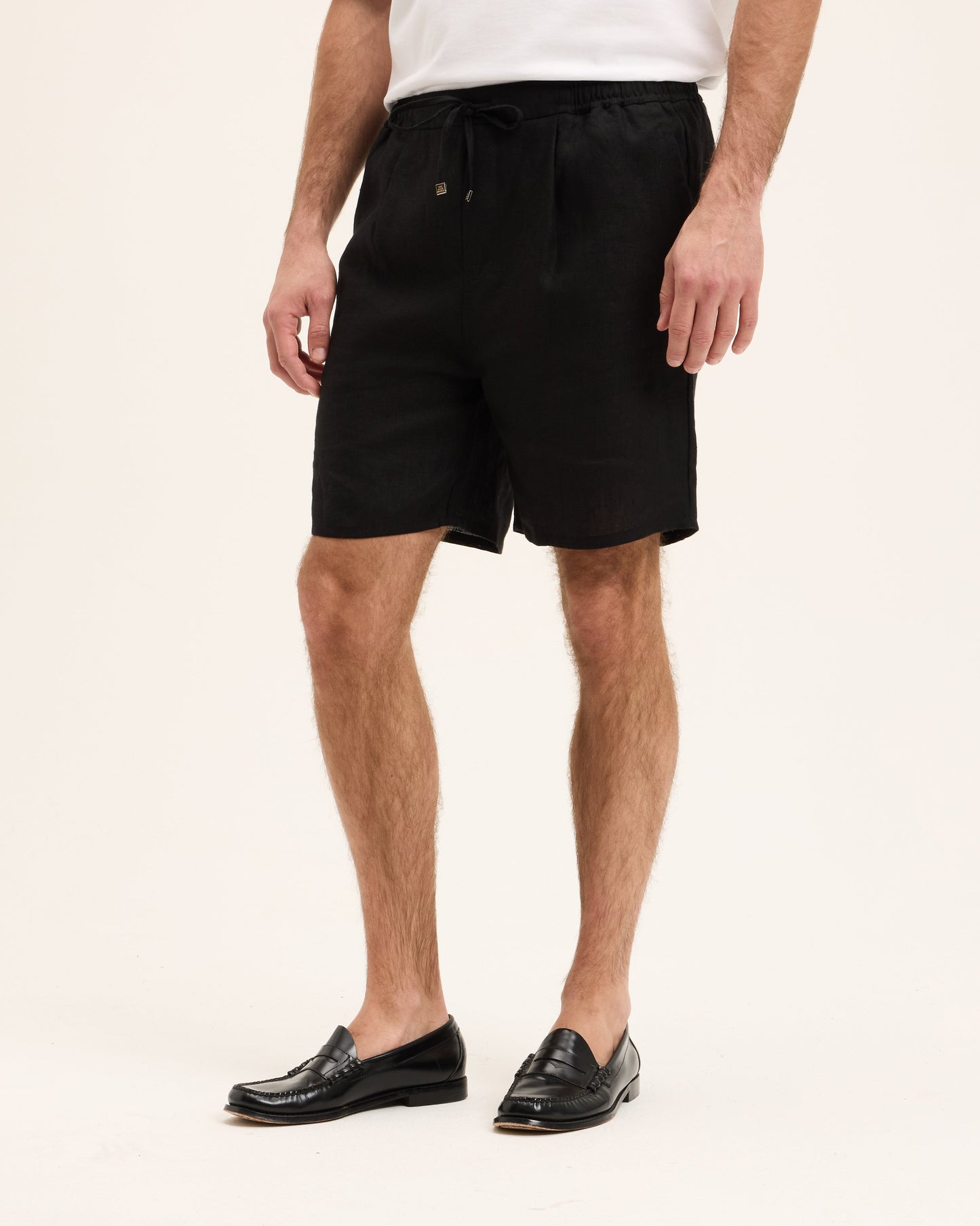 Hlin Linen Shorts